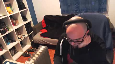 Snapshot of ravingr3d3 chatting on February 20, 2025, 10:37 pm ravingr3d3 online show from February 20, 2025, 10:37 pm