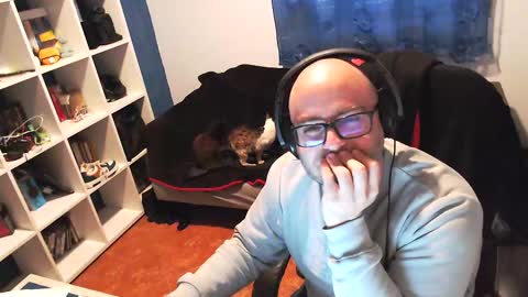 Snapshot of ravingr3d3 chatting on February 21, 2025, 1:44 pm ravingr3d3 online show from February 21, 2025, 1:44 pm