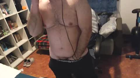 Snapshot of ravingr3d3 chatting on March 5, 2025, 1:31 am ravingr3d3 online show from March 5, 2025, 1:31 am