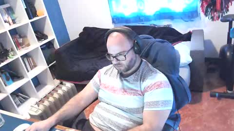Snapshot of ravingr3d3 chatting on March 5, 2025, 12:00 pm ravingr3d3 online show from March 5, 2025, 12:00 pm
