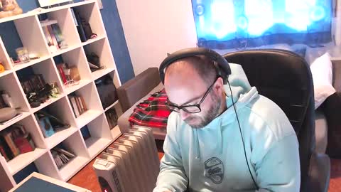 Snapshot of ravingr3d3 chatting on March 10, 2025, 9:10 am ravingr3d3 online show from March 10, 2025, 9:10 am