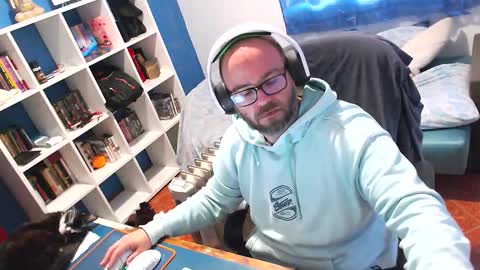 ravingr3d3 online show from February 27, 2026, 11:10 am