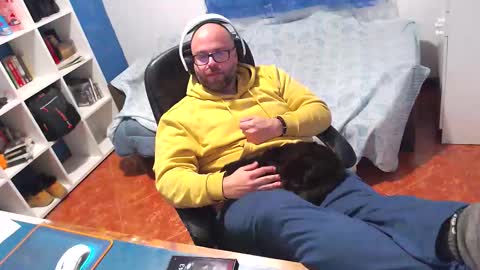 ravingr3d3 online show from March 8, 2026, 12:41 am