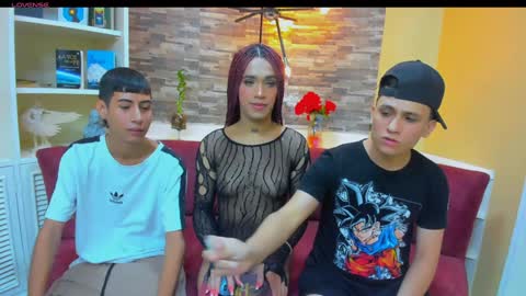 Snapshot of ravingxxmads chatting on January 9, 2025, 7:18 pm kata online show from January 9, 2025, 7:18 pm