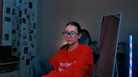 Alia Mereyn online show from October 1, 2025, 1:39 pm
