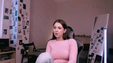 Alia Mereyn online show from October 6, 2025, 11:40 am