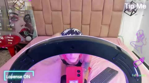 ravynrouge_ online show from October 2, 2025, 5:09 pm