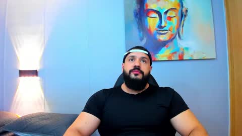 Snapshot of rawmathews chatting on January 4, 2025, 11:38 pm rawmathews online show from January 4, 2025, 11:38 pm