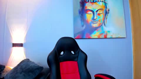 Snapshot of rawmathews chatting on February 14, 2025, 2:39 am rawmathews online show from February 14, 2025, 2:39 am