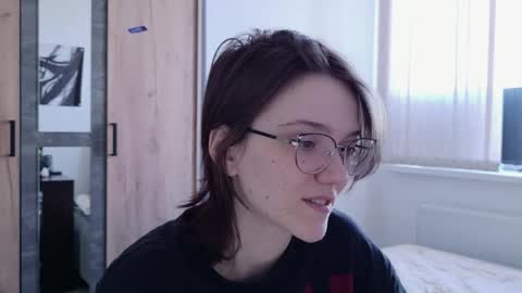 Ray-Ray online show from April 17, 2026, 6:27 am