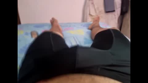 ray_rey1210 online show from May 7, 2026, 2:50 am