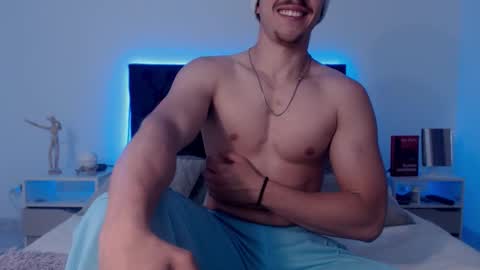 Ray online show from October 2, 2025, 11:45 pm