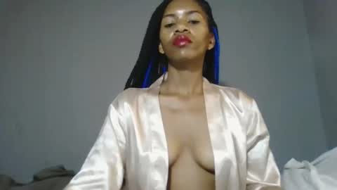 rayannae online show from February 3, 2026, 7:35 am