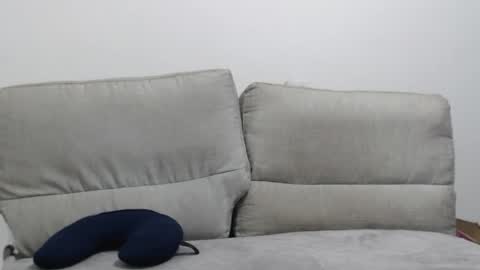 Ray  online show from April 18, 2026, 10:52 am