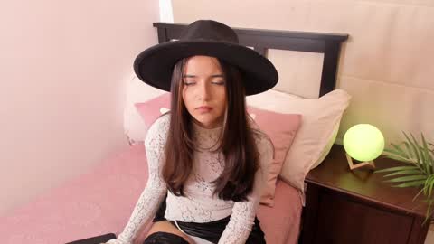 Raychell Black  online show from February 2, 2025, 9:23 pm