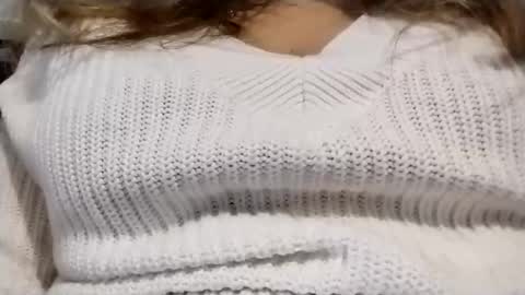 Snapshot of rayday_ chatting on February 11, 2025, 5:37 am rayday_ online show from February 11, 2025, 5:37 am