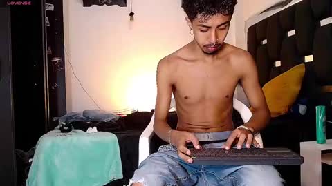 Rayn online show from December 21, 2024, 9:36 pm