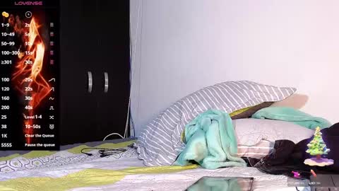 Rayn online show from January 4, 2025, 9:41 pm