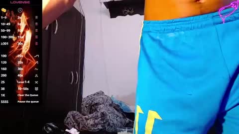 Rayn online show from January 8, 2025, 9:23 pm