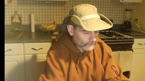 Ray online show from November 19, 2025, 10:04 am