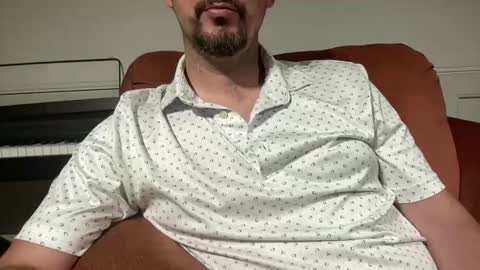 Snapshot of rayos789 chatting on June 1, 2026, 3:30 am rayos789 online show from June 1, 2026, 3:30 am