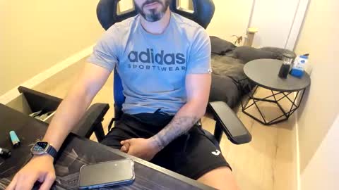 raysexparty online show from April 26, 2026, 4:43 am