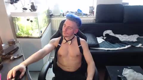 Rayzel online show from January 7, 2026, 2:19 pm