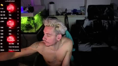 Rayzel online show from April 20, 2026, 11:06 pm