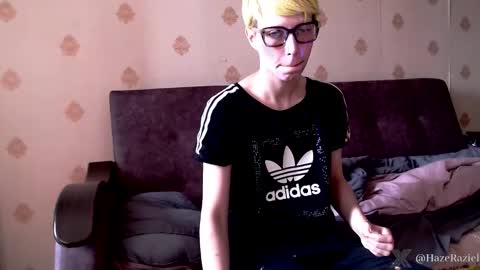  Yrriel Strife Candy-Demon Caveboy mr. Cringe   online show from September 17, 2025, 9:33 am