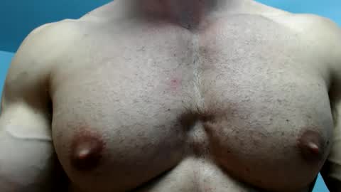 Snapshot of razorramon13 chatting on June 1, 2026, 8:32 pm razorramon13 online show from June 1, 2026, 8:32 pm