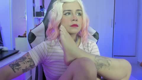 Snapshot of rea_winry chatting on April 10, 2026, 12:16 am Rea online show from April 10, 2026, 12:16 am