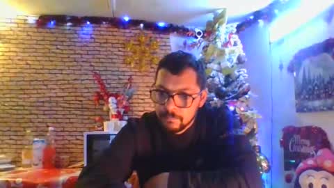 real_coupl3 online show from December 14, 2025, 6:41 am