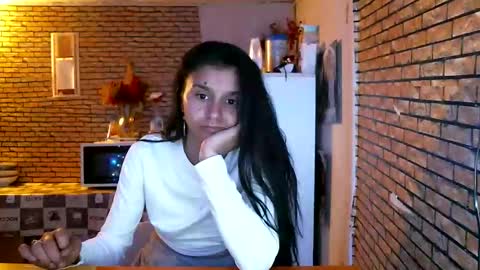 real_coupl3 online show from March 25, 2026, 8:15 pm