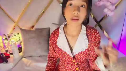 Snapshot of real_doncella_pussy chatting on June 25, 2026, 12:54 am DONCELLA online show from June 25, 2026, 12:54 am