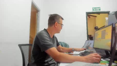 Snapshot of realdreamswc chatting on July 15, 2026, 6:13 pm realdreamswc online show from July 15, 2026, 6:13 pm