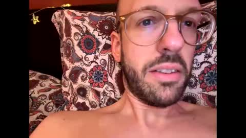 HugeSecret online show from January 15, 2026, 3:05 pm