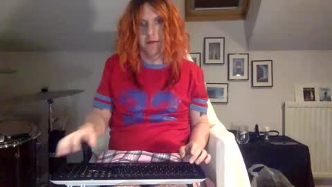 realkinkyquinn online show from April 18, 2026, 11:49 pm