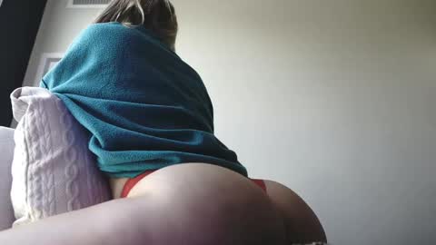 Lily Grace online show from March 12, 2025, 4:35 pm