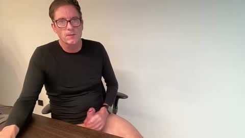 realstuff_ online show from November 27, 2025, 9:44 am