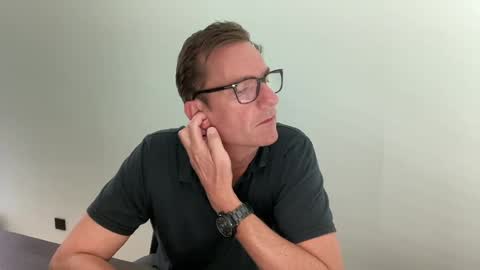 realstuff_ online show from June 19, 2026, 11:25 am