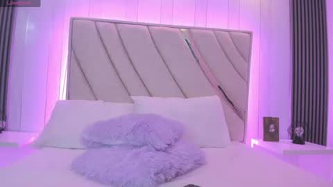 Snapshot of rebeca_brown_ chatting on June 10, 2026, 11:20 am Rebeca online show from June 10, 2026, 11:20 am