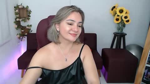 REBECA online show from May 14, 2026, 1:34 am