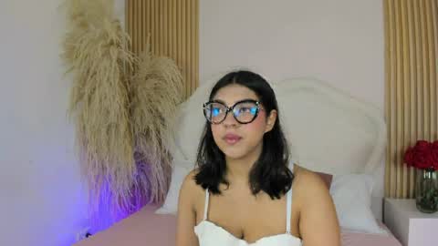 rebeca_taylor_ online show from April 9, 2026, 3:17 am