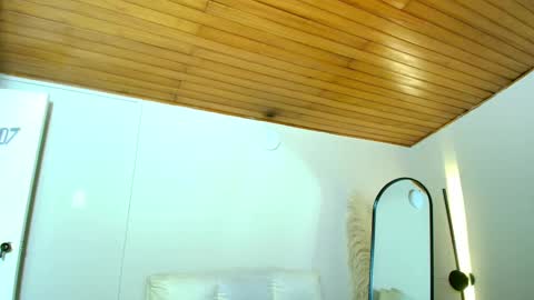 Rebeca Williams online show from February 27, 2025, 4:31 am