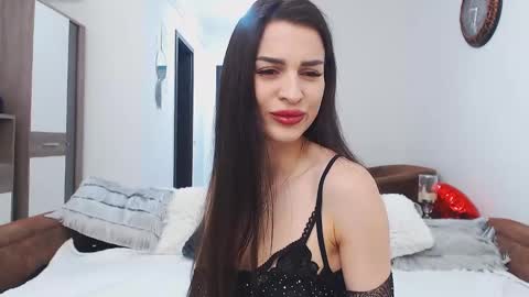 Snapshot of rebecamur chatting on February 19, 2025, 5:27 pm rebecamur online show from February 19, 2025, 5:27 pm