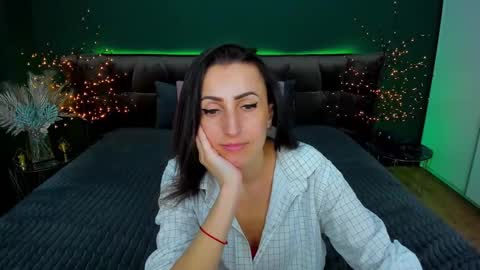 rebecca_diamonds online show from March 2, 2025, 12:11 pm