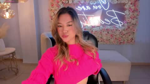 Rebe online show from October 6, 2025, 7:55 pm