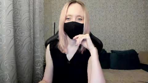 RebesaOlset online show from December 14, 2024, 5:36 pm