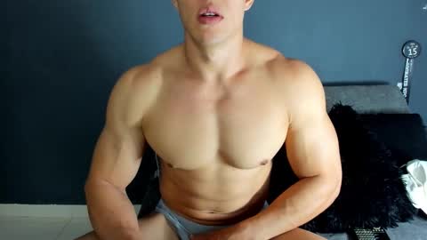 twitter REECET26 instagram RECCETAYLOR online show from October 22, 2025, 1:06 am