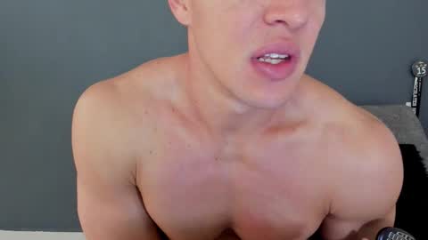 twitter REECET26 instagram RECCETAYLOR online show from October 29, 2025, 3:25 pm